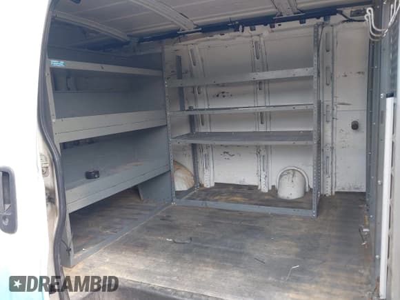 ✅ 2011 Chevrolet Express Cargo • VIN: 1GCWGFCA3B1168855 • Лот: 42685037. Опубликован ранее на IAAI с пробегом 249 487 миль. Бесплатный доступ к архиву аукционных продаж из США и подробный отчёт об истории автомобиля на DreamBid. Изображение 8.