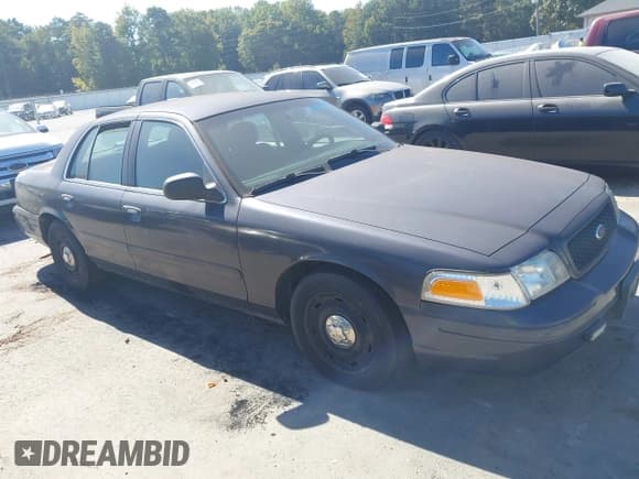 ✅ 2004 Ford Police Interceptor Base w/3.27 Axle • VIN: 2FAHP71W54X126832 • Lot: 43422731. Wystawiony na IAAI z przebiegiem 184 225 mil. Bezpłatny archiwum sprzedaży aukcyjnych z USA i szczegółowy raport historii pojazdu na DreamBid. Zdjęcie 1.