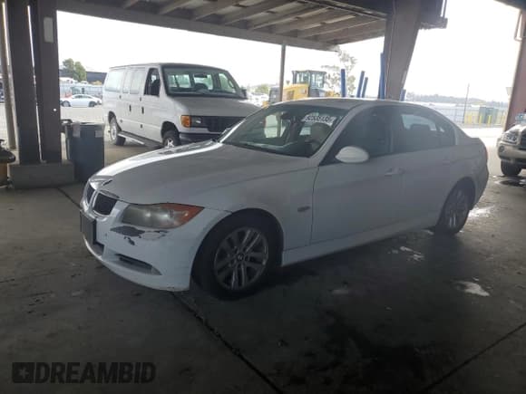 ✅ 2007 BMW 3 Series 328i • VIN: WBAVA33567KX72638 • Lot: 92535135. Listed on Copart with 149,135 mi. Free auction sales archive from the USA and detailed vehicle history report at DreamBid. Image 1.