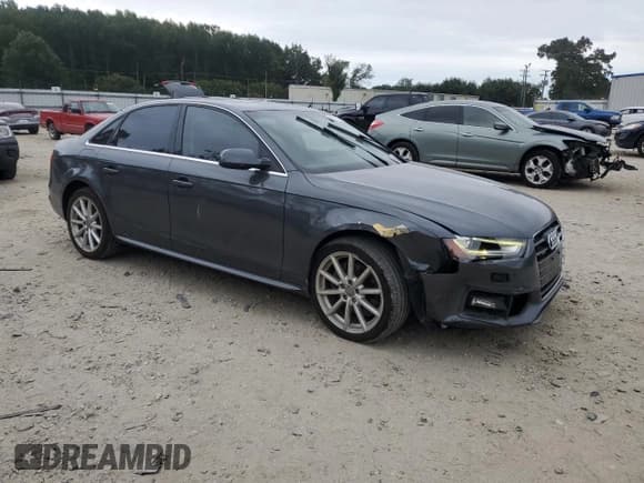 ✅ 2014 Audi A4 Premium Plus • VIN: WAUFFAFLXEN039380 • Lot: 84801115. Wystawiony na Copart z przebiegiem 111 081 mil. Bezpłatny archiwum sprzedaży aukcyjnych z USA i szczegółowy raport historii pojazdu na DreamBid. Zdjęcie 4.