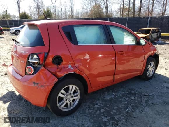 2013 Chevrolet Sonic LT с VIN 1G1JD6SB7D4108620, выставлен на аукционе Copart как лот 48750135 с пробегом 109 443 миль миль и Списание • Salvage title. История ставок и продаж доступна на DreamBid. Изображение 3.