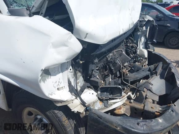 ✅ 2012 Chevrolet Express Cargo • VIN: 1GCWGFCA6C1166700 • Lot: 42747855. Wystawiony na IAAI z przebiegiem Nie podano. Bezpłatny archiwum sprzedaży aukcyjnych z USA i szczegółowy raport historii pojazdu na DreamBid. Zdjęcie 6.