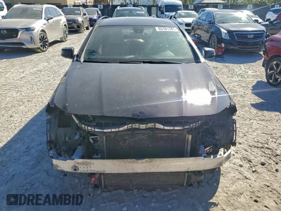 ✅ 2014 Mercedes-Benz CLA 250 • VIN: WDDSJ4EB1EN033614 • Lot: 93101785. Wystawiony na Copart z przebiegiem 204 703 mil. Bezpłatny archiwum sprzedaży aukcyjnych z USA i szczegółowy raport historii pojazdu na DreamBid. Zdjęcie 5.