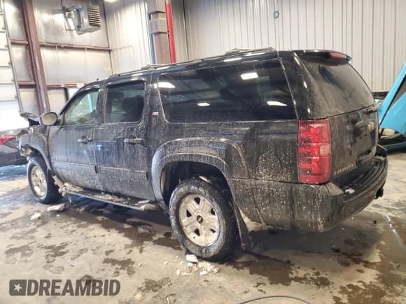 ✅ 2011 Chevrolet Suburban • VIN: MI0206A381N062111 • Lot: 43635065. Listed on Copart with 164,599 mi. Free auction sales archive from the USA and detailed vehicle history report at DreamBid. Image 2.