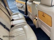 ✅ 2008 Bentley Arnage • VIN: SCBLC47J48CX12700 • Lot: 46868785. Wystawiony na Copart z przebiegiem 72 001 mil. Bezpłatny archiwum sprzedaży aukcyjnych z USA i szczegółowy raport historii pojazdu na DreamBid. Zdjęcie 6.