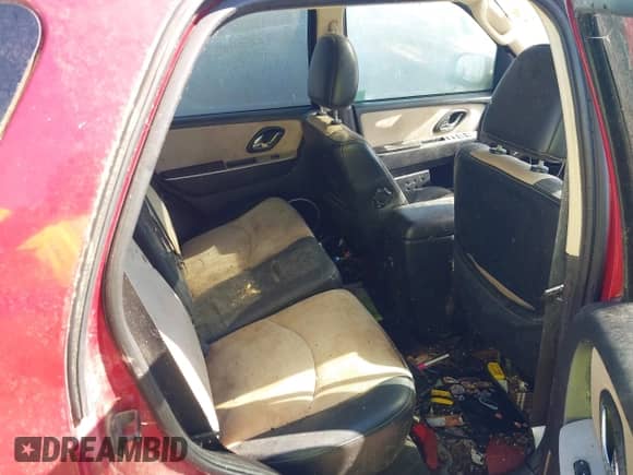 2007 Mercury Mariner Premier с VIN 4M2CU97117KJ14067, выставлен на аукционе IAAI как лот 42255709 с пробегом Не указан миль и . История ставок и продаж доступна на DreamBid. Изображение 8.