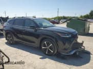 ✅ 2022 Toyota Highlander XSE • VIN: 5TDJZRBH2NS208242 • Lot: 70825845. Listed on Copart with 74,739 mi. Free auction sales archive from the USA and detailed vehicle history report at DreamBid. Image 4.