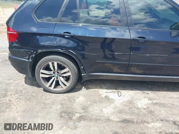 ✅ 2013 BMW X5 M • VIN: 5YMGY0C50D0C12010 • Лот: 42757510. Опубликован ранее на IAAI с пробегом 129 003 миль. Бесплатный доступ к архиву аукционных продаж из США и подробный отчёт об истории автомобиля на DreamBid. Изображение 6.