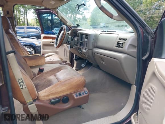 ✅ 2004 Ford F-350 XL • VIN: 1FTSW31P64EA53492 • Lot: 43352931. Listed on IAAI with 229,983 mi. Free auction sales archive from the USA and detailed vehicle history report at DreamBid. Image 5.