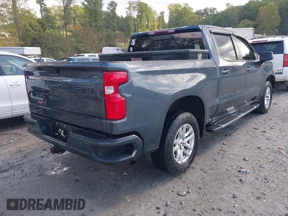 ✅ 2020 Chevrolet Silverado 1500 RST • VIN: 3GCPWDED9LG187867 • Lot: 43413105. Listed on IAAI with Not provided. Free auction sales archive from the USA and detailed vehicle history report at DreamBid. Image 4.