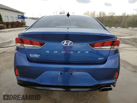 ✅ 2018 Hyundai Sonata Eco • VIN: 5NPE24AA8JH715899 • Lot: 47577443. Listed on Copart with 33,560 mi. Free auction sales archive from the USA and detailed vehicle history report at DreamBid. Image 6.