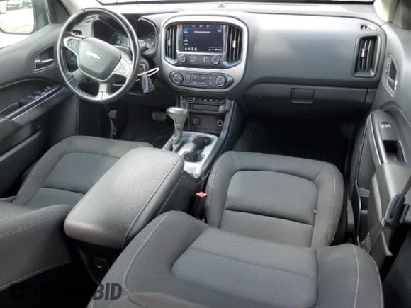 ✅ 2019 Chevrolet Colorado 2WD LT • VIN: 1GCGSCENXK1306568 • Лот: 71626554. Опубликован ранее на Copart с пробегом 68 043 миль. Бесплатный доступ к архиву аукционных продаж из США и подробный отчёт об истории автомобиля на DreamBid. Изображение 8.