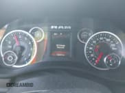 ✅ 2022 Ram 2500 Tradesman • VIN: 3C6MR5AJ3NG139397 • Lot: 43267574. Wystawiony na IAAI z przebiegiem 36 655 mil. Bezpłatny archiwum sprzedaży aukcyjnych z USA i szczegółowy raport historii pojazdu na DreamBid. Zdjęcie 7.