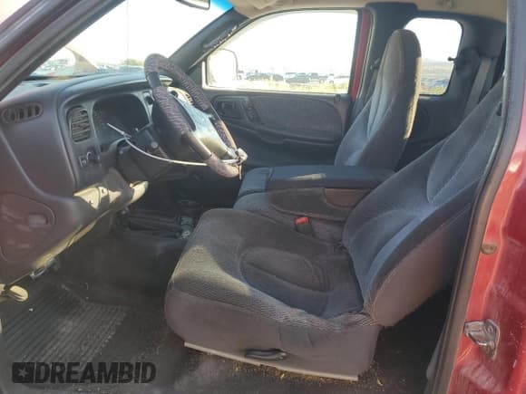 ✅ 1998 Dodge Dakota SLT • VIN: 1B7GG22Y6WS584989 • Lot: 77398674. Wystawiony na Copart z przebiegiem 171 923 mil. Bezpłatny archiwum sprzedaży aukcyjnych z USA i szczegółowy raport historii pojazdu na DreamBid. Zdjęcie 7.