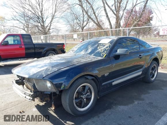 ✅ 2007 Ford Mustang GT Deluxe • VIN: 1ZVHT82H375247633 • Лот: 43702160. Опубликован ранее на IAAI с пробегом 196 791 миль. Бесплатный доступ к архиву аукционных продаж из США и подробный отчёт об истории автомобиля на DreamBid. Изображение 18.