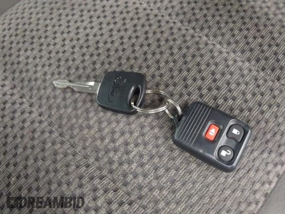 ✅ 2003 Ford F-150 XL • VIN: 2FTRX18L33CA29898 • Lot: 43550143. Listed on IAAI with 195,281 mi. Free auction sales archive from the USA and detailed vehicle history report at DreamBid. Image 11.