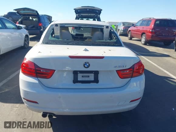 ✅ 2015 BMW 4 Series 428i • VIN: WBA3V7C54FP771749 • Лот: 43576152. Опубликован ранее на IAAI с пробегом 77 838 миль. Бесплатный доступ к архиву аукционных продаж из США и подробный отчёт об истории автомобиля на DreamBid. Изображение 17.