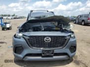 ✅ 2025 Mazda CX-70 3.3 Turbo S Premium Plus Package • VIN: JM3KJEHC5S1123718 • Lot: 63007015. Wystawiony na Copart z przebiegiem 1 115 mil. Bezpłatny archiwum sprzedaży aukcyjnych z USA i szczegółowy raport historii pojazdu na DreamBid. Zdjęcie 5.