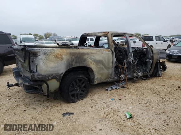 ✅ 2025 Chevrolet Silverado 1500 • VIN: 1GCRKBEK6SZ112212 • Lot: 89859295. Wystawiony na Copart z przebiegiem Nie podano. Bezpłatny archiwum sprzedaży aukcyjnych z USA i szczegółowy raport historii pojazdu na DreamBid. Zdjęcie 3.