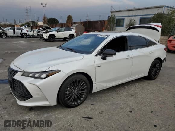 ✅ 2021 Toyota Avalon Hybrid XSE • VIN: 4T1EA1AB8MU001657 • Лот: 87883195. Опубликован ранее на Copart с пробегом 47 905 миль. Бесплатный доступ к архиву аукционных продаж из США и подробный отчёт об истории автомобиля на DreamBid. Изображение 1.