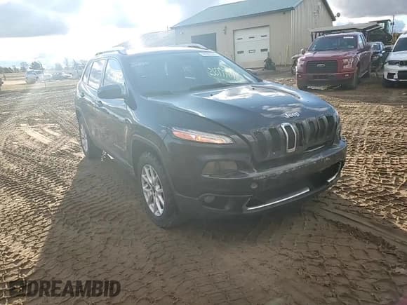 ✅ 2015 Jeep Cherokee Latitude • VIN: 1C4PJMCS7FW501800 • Lot: 90997325. Wystawiony na Copart z przebiegiem 134 958 mil. Bezpłatny archiwum sprzedaży aukcyjnych z USA i szczegółowy raport historii pojazdu na DreamBid. Zdjęcie 14.