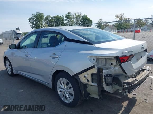 ✅ 2022 Nissan Sentra S • VIN: 3N1AB8BV3NY226216 • Lot: 43212576. Wystawiony na IAAI z przebiegiem 30 287 mil. Bezpłatny archiwum sprzedaży aukcyjnych z USA i szczegółowy raport historii pojazdu na DreamBid. Zdjęcie 17.