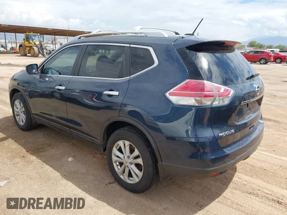 ✅ 2015 Nissan Rogue S • VIN: 5N1AT2MT7FC824687 • Lot: 43099848. Listed on IAAI with 197,750 mi. Free auction sales archive from the USA and detailed vehicle history report at DreamBid. Image 3.