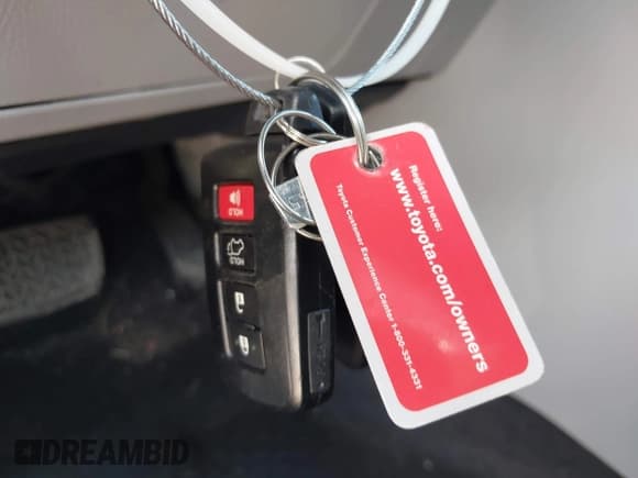 ✅ 2017 Toyota Highlander XLE • VIN: 5TDJZRFH5HS405565 • Лот: 43279792. Опубликован ранее на IAAI с пробегом 87 981 миль. Бесплатный доступ к архиву аукционных продаж из США и подробный отчёт об истории автомобиля на DreamBid. Изображение 11.