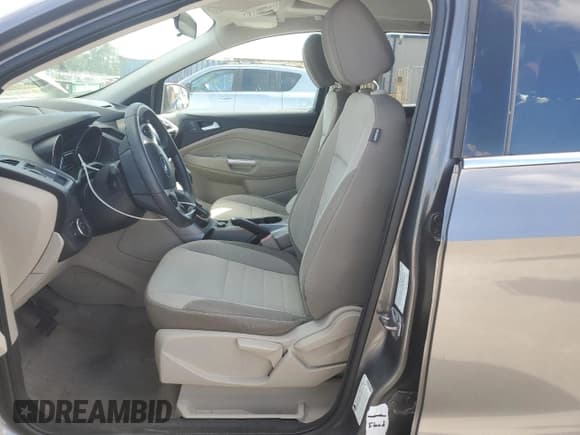 ✅ 2013 Ford Escape SE • VIN: 1FMCU0G97DUB90069 • Лот: 90495495. Опубликован ранее на Copart с пробегом 159 372 миль. Бесплатный доступ к архиву аукционных продаж из США и подробный отчёт об истории автомобиля на DreamBid. Изображение 7.