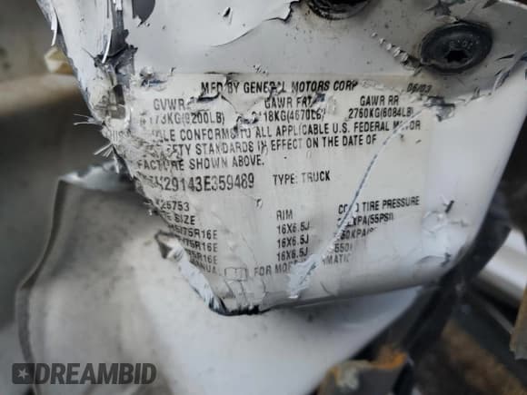 ✅ 2003 Chevrolet Silverado 2500HD LS • VIN: 1GCHK29143E359489 • Lot: 82926934. Wystawiony na Copart z przebiegiem Nie podano. Bezpłatny archiwum sprzedaży aukcyjnych z USA i szczegółowy raport historii pojazdu na DreamBid. Zdjęcie 12.