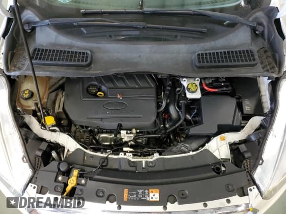 ✅ 2017 Ford Escape SE • VIN: 1FMCU0GD6HUC05574 • Lot: 68475535. Wystawiony na Copart z przebiegiem 161 853 mil. Bezpłatny archiwum sprzedaży aukcyjnych z USA i szczegółowy raport historii pojazdu na DreamBid. Zdjęcie 12.