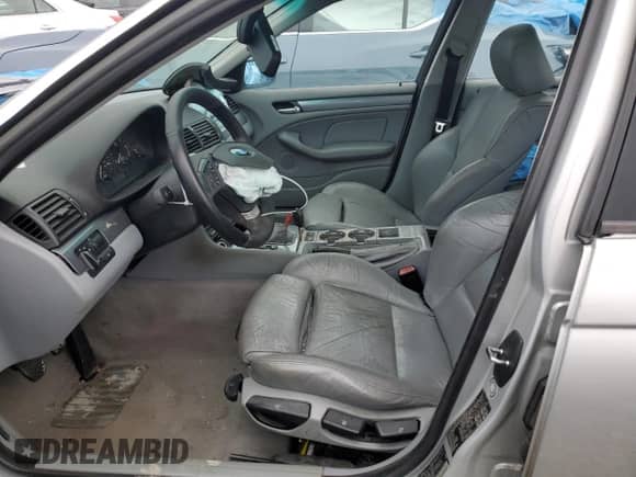 1999 BMW 3 Series 323i with VIN WBAAM3336XKC60188, listed as a Copart auction lot 42743845 with Not provided miles and Salvage title. Bid and sale history available at DreamBid. Image 7.