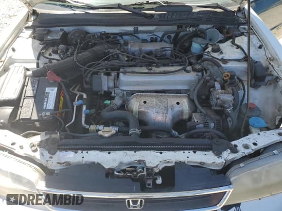 ✅ 1996 Honda Accord LX • VIN: 1HGCD7232TA014788 • Lot: 64688185. Listed on Copart with 153,240 mi. Free auction sales archive from the USA and detailed vehicle history report at DreamBid. Image 11.