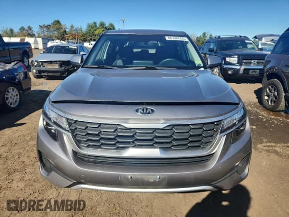 ✅ 2021 Kia Seltos LX • VIN: KNDEPCAA9M7152270 • Lot: 86786555. Listed on Copart with 54,142 mi. Free auction sales archive from the USA and detailed vehicle history report at DreamBid. Image 5.