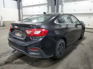 2017 Chevrolet Cruze LT z VIN 1G1BE5SM7H7202224, wystawiony jako Copart lot #62196002 z przebiegiem 89 652 mil mil oraz . Historia ofert i sprzedaży dostępna na DreamBid. Obrazek 4.