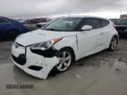 ✅ 2013 Hyundai Veloster w/Black Int • VIN: KMHTC6AD6DU103541 • Lot: 84278484. Wystawiony na Copart z przebiegiem 65 259 mil. Bezpłatny archiwum sprzedaży aukcyjnych z USA i szczegółowy raport historii pojazdu na DreamBid. Zdjęcie 1.