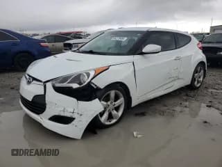 ✅ 2013 Hyundai Veloster w/Black Int • VIN: KMHTC6AD6DU103541 • Lot: 84278484. Wystawiony na Copart z przebiegiem 65 259 mil. Bezpłatny archiwum sprzedaży aukcyjnych z USA i szczegółowy raport historii pojazdu na DreamBid. Zdjęcie 1.