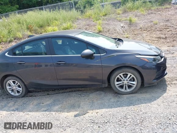 ✅ 2017 Chevrolet Cruze LT • VIN: 1G1BE5SM8H7228444 • Лот: 42378880. Опубликован ранее на IAAI с пробегом 127 251 миль. Бесплатный доступ к архиву аукционных продаж из США и подробный отчёт об истории автомобиля на DreamBid. Изображение 14.