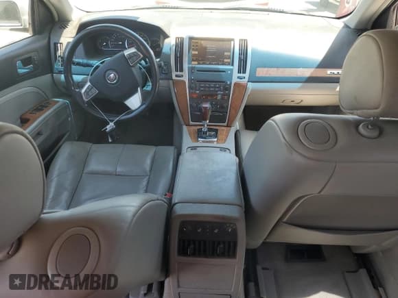 ✅ 2008 Cadillac STS RWD • VIN: 1G6DC67A480101440 • Лот: 61436815. Опубликован ранее на Copart с пробегом 78 435 миль. Бесплатный доступ к архиву аукционных продаж из США и подробный отчёт об истории автомобиля на DreamBid. Изображение 8.