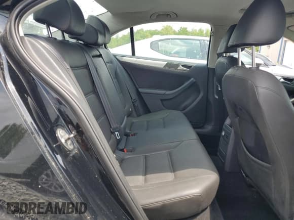 ✅ 2011 Volkswagen Jetta SEL • VIN: 3VWLZ7AJ2BM393757 • Lot: 64605645. Listed on Copart with 208,803 mi. Free auction sales archive from the USA and detailed vehicle history report at DreamBid. Image 10.