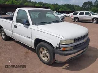 ✅ 2000 Chevrolet Silverado 1500 • VIN: 1GCEC14W4YE188134 • Lot: 41994005. Listed on IAAI with 206,909 mi. Free auction sales archive from the USA and detailed vehicle history report at DreamBid. Image 1.