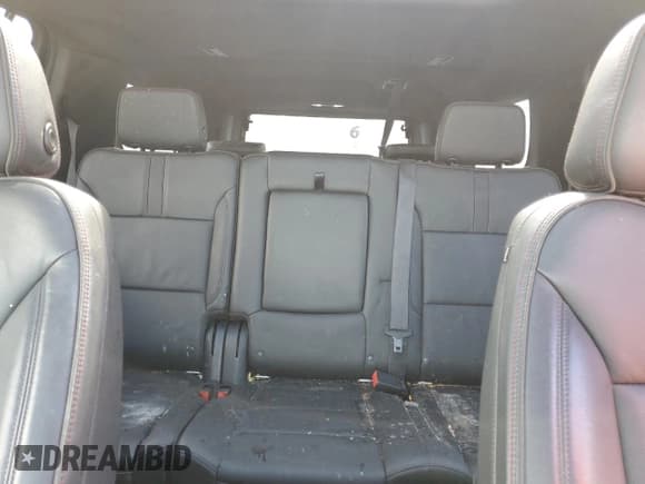 ✅ 2021 Chevrolet Suburban RST • VIN: 1GNSKEKD1MR390115 • Lot: 73106224. Wystawiony na Copart z przebiegiem 51 308 mil. Bezpłatny archiwum sprzedaży aukcyjnych z USA i szczegółowy raport historii pojazdu na DreamBid. Zdjęcie 10.