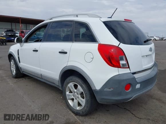✅ 2014 Chevrolet Captiva Sport LS • VIN: 3GNAL2EK9ES528287 • Lot: 43372808. Wystawiony na IAAI z przebiegiem 157 782 mil. Bezpłatny archiwum sprzedaży aukcyjnych z USA i szczegółowy raport historii pojazdu na DreamBid. Zdjęcie 3.