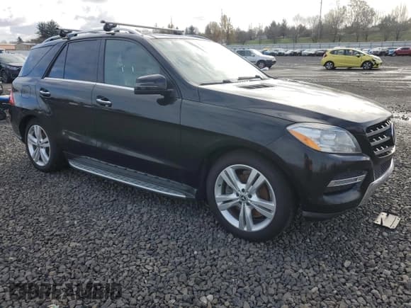 ✅ 2013 Mercedes-Benz M 350 • VIN: 4JGDA2EB9DA160510 • Lot: 92746145. Wystawiony na Copart z przebiegiem 166 551 mil. Bezpłatny archiwum sprzedaży aukcyjnych z USA i szczegółowy raport historii pojazdu na DreamBid. Zdjęcie 4.