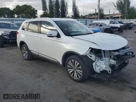 ✅ 2020 Mitsubishi Outlander SE • VIN: JA4AD3A37LZ009582 • Lot: 91825125. Listed on Copart with 108,428 mi. Free auction sales archive from the USA and detailed vehicle history report at DreamBid. Image 4.