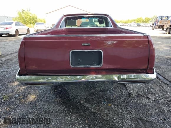 ✅ 1984 GMC Caballero • VIN: 1GTCW80HXER501304 • Lot: 68697714. Listed on Copart with 436,532 mi. Free auction sales archive from the USA and detailed vehicle history report at DreamBid. Image 6.