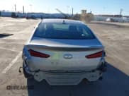 ✅ 2020 Hyundai Elantra SEL • VIN: 5NPD84LF6LH571548 • Лот: 43475668. Опубликован ранее на IAAI с пробегом 81 296 миль. Бесплатный доступ к архиву аукционных продаж из США и подробный отчёт об истории автомобиля на DreamBid. Изображение 17.