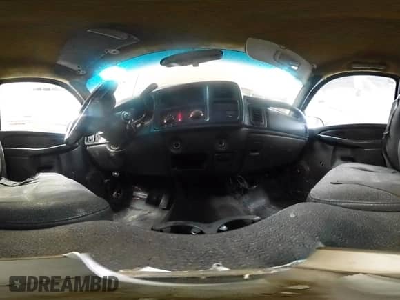 2004 Chevrolet Silverado 1500 Work Truck z VIN 1GCEC14X24Z263232, wystawiony jako IAAI lot #41720611 z przebiegiem 272 921 mil mil oraz . Historia ofert i sprzedaży dostępna na DreamBid. Obrazek 18.