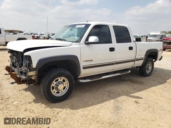 ✅ 2001 Chevrolet Silverado 2500HD LS • VIN: 1GCHK23U11F121495 • Лот: 44270243. Опубликован ранее на Copart с пробегом 218 961 миль. Бесплатный доступ к архиву аукционных продаж из США и подробный отчёт об истории автомобиля на DreamBid. Изображение 1.