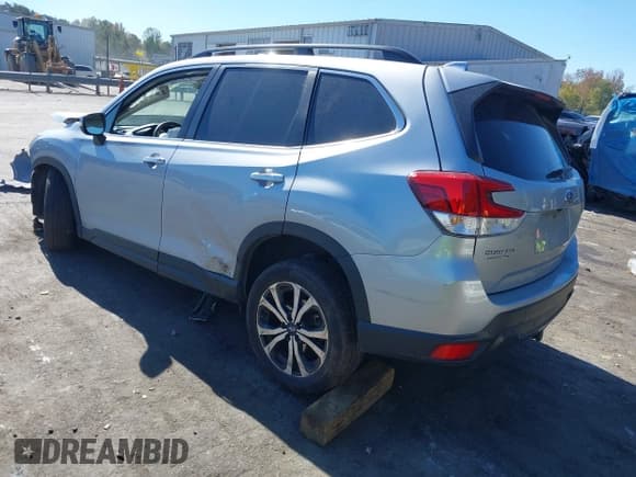 ✅ 2019 Subaru Forester Limited • VIN: JF2SKAUC6KH486560 • Lot: 43526732. Listed on IAAI with 63,879 mi. Free auction sales archive from the USA and detailed vehicle history report at DreamBid. Image 3.